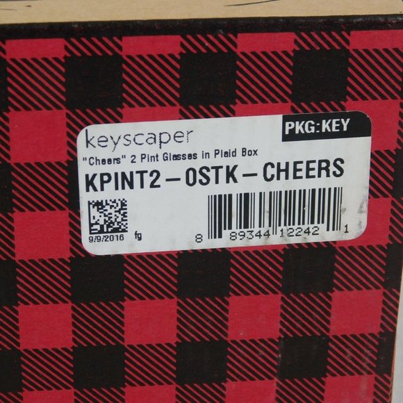 2 Pint Glasses Cheers to Beers in Plaid Box New Party Tailgate Fraternity Gift - Picture 3 of 4